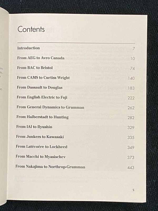 FIGHTING AIRCRAFT OF THE WORLD BY MICHAEL SHARPE & CHRIS CHANT