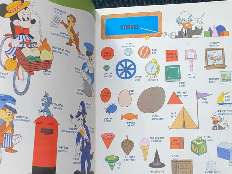 WALT DISNEY ENGELSE WOORDEBOEK VIR KLEUTERS 1976