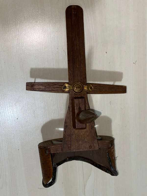 ANTIQUE STEREOSCOPE VIEWERS NEEDING TLC OR FOR PARTS