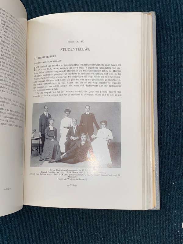 AD DESTINATUM 1910 - 1960 GEDENKBOEK VAN DIE UNIVERSITEIT VAN PRETORIA