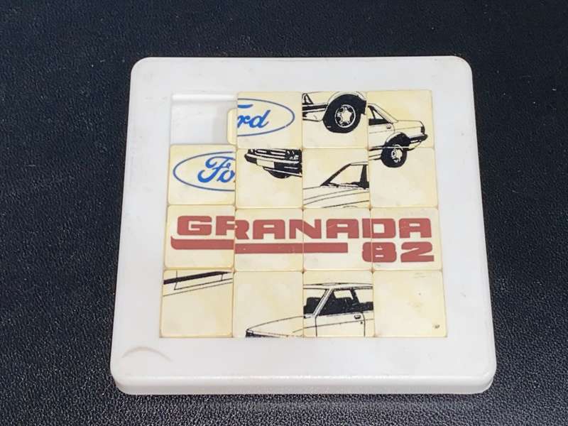 VINTAGE PLASTIC FORD GRANADA 82 NOVELTY PUZZLE
