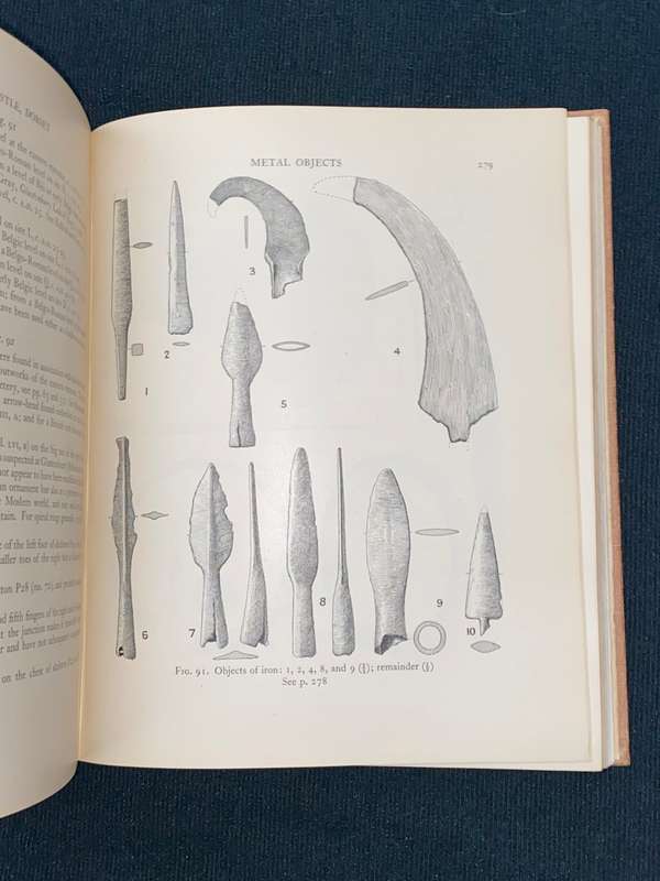 REPORTS OF THE RESEARCH COMMITTEE OF THE SOCIETY OF ANTIQUITIES LONDON MAIDEN CASTLE DORSET 1943