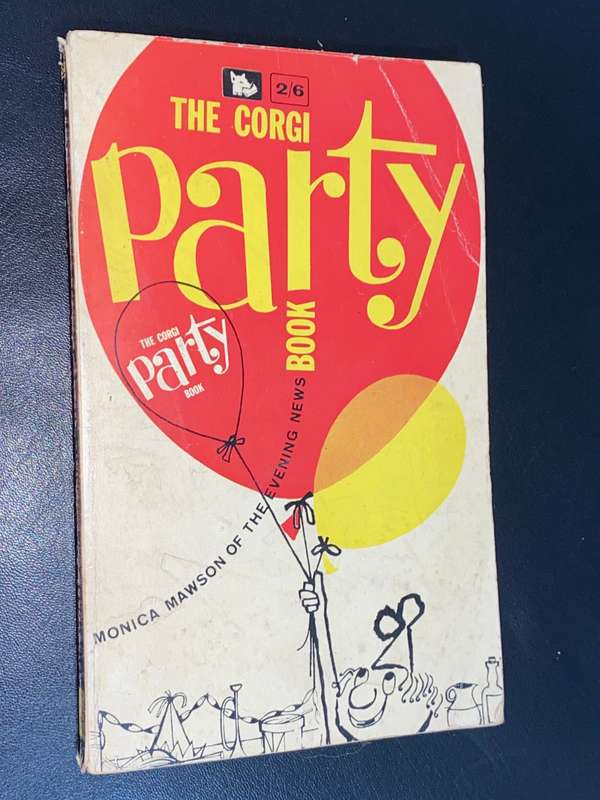 THE CORGI PARTY BOOK RECIPE BOOK