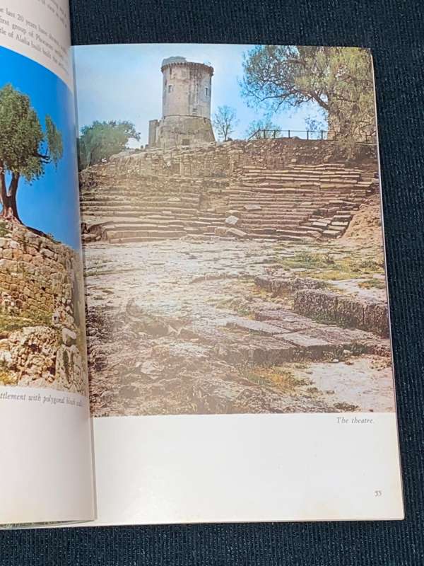 PAESTUM VINTAGE GUIDE BOOK