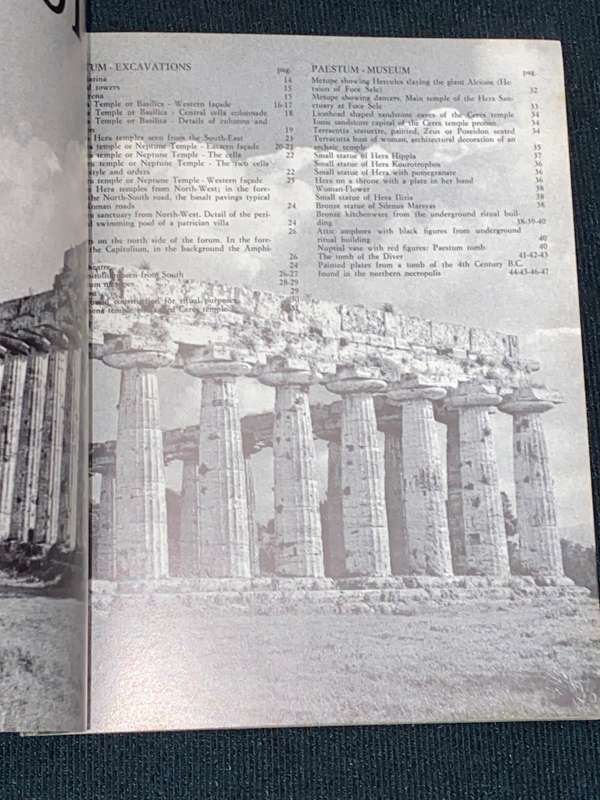 PAESTUM VINTAGE GUIDE BOOK