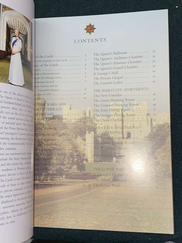 WINDSOR CASTLE OFFICIAL GUIDE