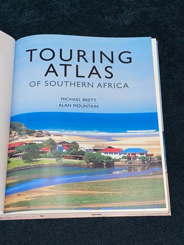 TOURING ATLAS OF SOUTHERN AFRICA  BY MICHAEL BRETT AND ALAN MOUNTAIN