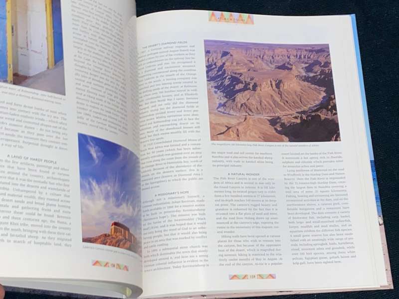 TOURING ATLAS OF SOUTHERN AFRICA  BY MICHAEL BRETT AND ALAN MOUNTAIN