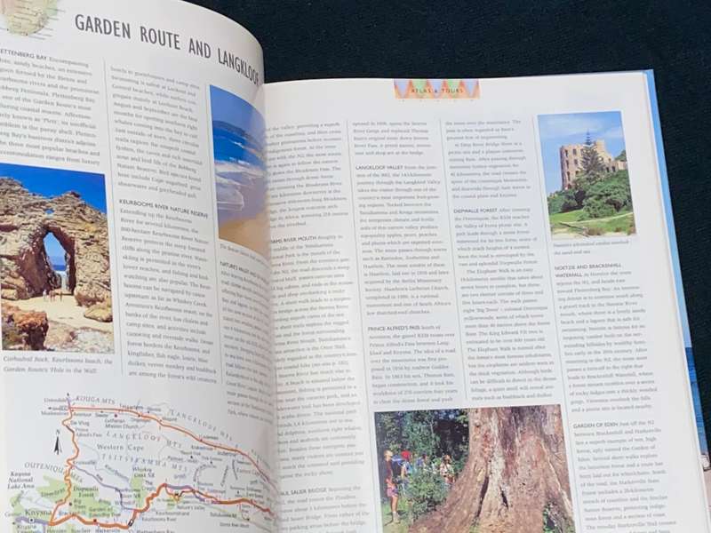 TOURING ATLAS OF SOUTHERN AFRICA  BY MICHAEL BRETT AND ALAN MOUNTAIN