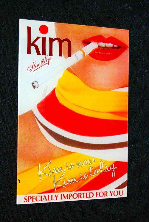 VINTAGE KIM CIGARETTE ADVERTISEMENT PERSPEX 80'S/90'S