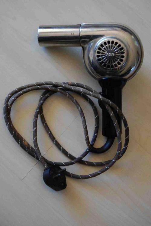 AEG VINTAGE HAIR DRYER STILL IN WORKING ORDER