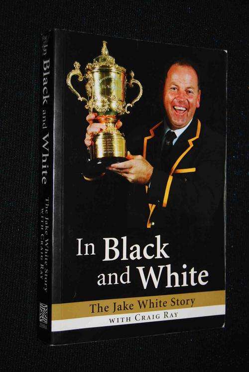 IN BLACK AND WHITE THE JAKE WHITE STORY