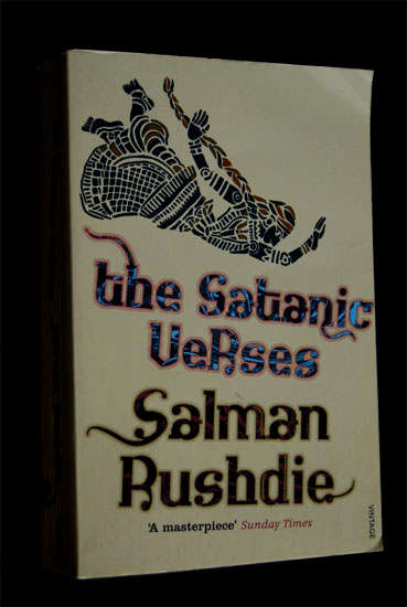 SALMAN RUSHDIE - THE SATANIC VERSES - SOFTCOVER