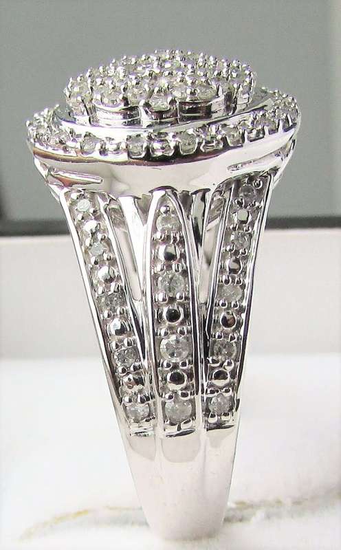 **SPECTACULAR [R40456]** HALO DESIGN [0.750ct] DIAMOND RING [6.038g] WHITE GOLD - BUY SAFE