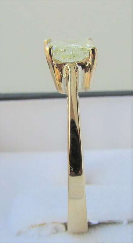 **SPECIAL [R33143]** CUSHION CUT [0.730ct] SOLITAIRE DIAMOND RING [YELLOW GOLD] - BUY SAFE