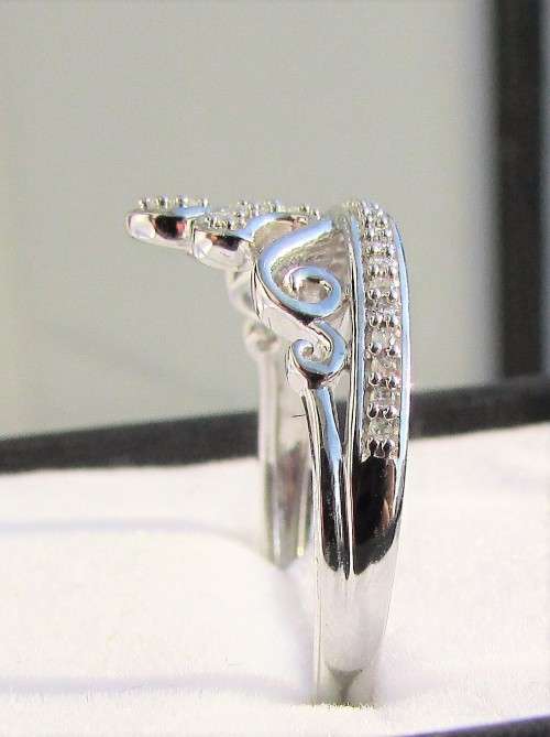 **CELEBRITY DESIGN [R26419]** CROWN DIAMOND [0.300ct] BAND [WHITE GOLD] - BUY SAFE