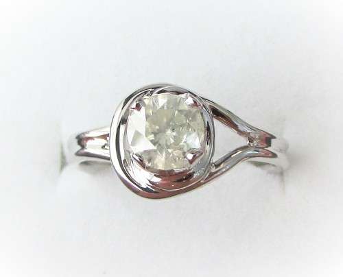 **BARGAIN BUY** ROUND CUT [0.660ct] DIAMOND SOLITAIRE RING [WHITE GOLD] - BUY SAFE