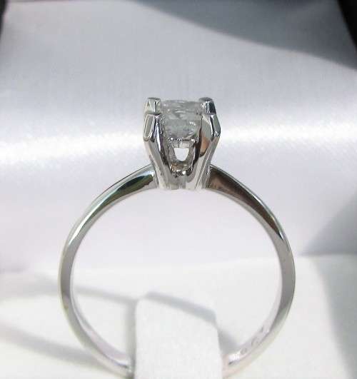 **BARGAIN BUY** PRINCESS CUT [0.430ct] DIAMOND SOLITAIRE RING [WHITE GOLD] - BUY SAFE
