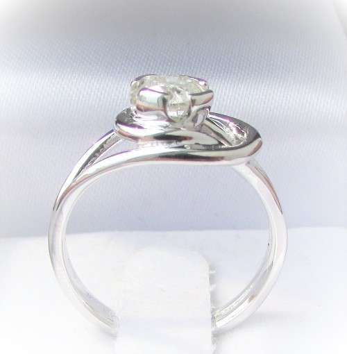 **BARGAIN BUY** ROUND CUT [0.700ct] DIAMOND SOLITAIRE RING [WHITE GOLD] - BUY SAFE