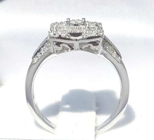 **DESIGNER PIECE [R41632]** ROUND/BAGUETTE CUT [0.750ct] DIAMOND RING [WHITE GOLD] - BUY SAFE