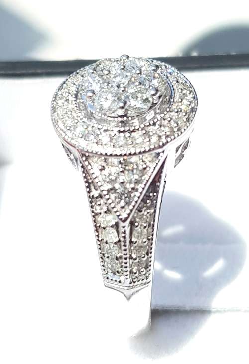 **HALO DESIGN [R58439]** HIGH QUALITY [1.105ct] DIAMOND RING [WHITE GOLD] - BUY SAFE