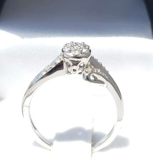 **HALO DESIGN | R28639** SWIRL | 0.400ct | DIAMOND RING | WHITE GOLD - BUY SAFE