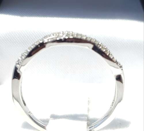 **STACKABLES | R21004** TWIST DESIGN | ROUND CUT | 0.175ct | DIAMOND BAND | WHITE GOLD - BUY SAFE