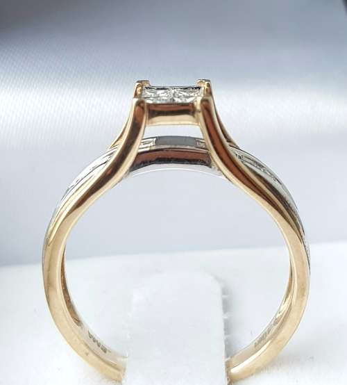 **DESIGNER PIECE | R40451** PRINCESS/BAGUETTE CUT | 0.800ct | DIAMOND RING | TWO TONE GOLD- BUY SAFE