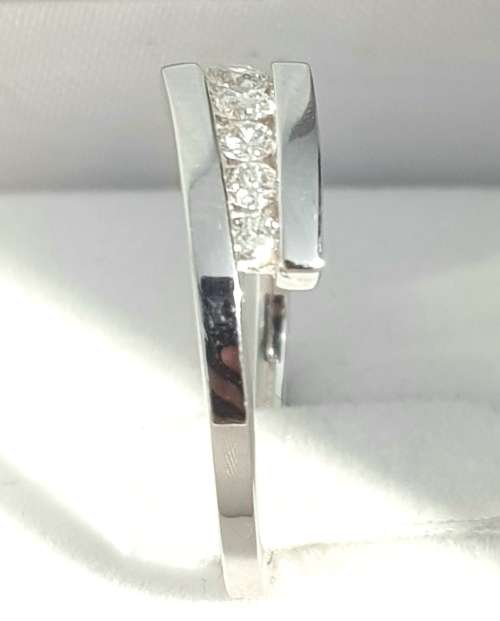 **TRENDY | R25412** 5 ROUND CUT DESIGN | 0.300ct | DIAMOND RING | WHITE GOLD - BUY SAFE