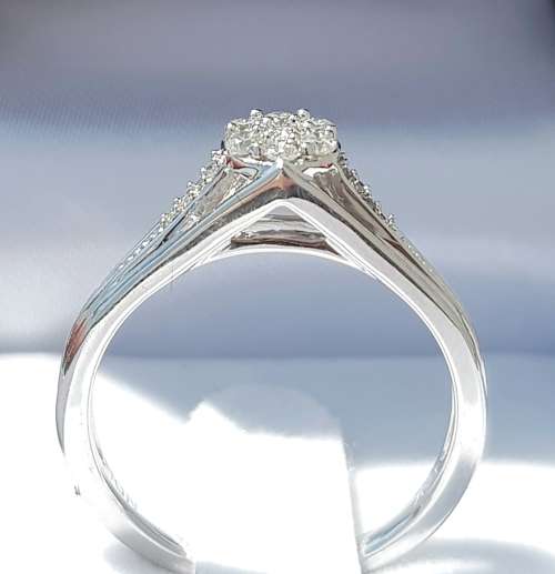 **HALO DESIGN | R28639** SWIRL | 0.375ct | DIAMOND RING | WHITE GOLD - BUY SAFE