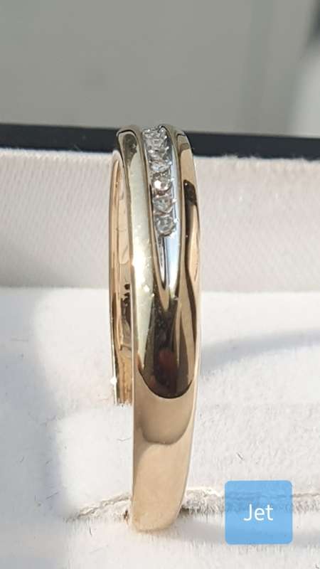 **STACKABLES | R12004** ROUND BRILLIANT CUT | 0.08ct | DIAMOND BAND | YELLOW GOLD - BUY SAFE