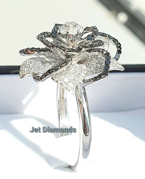 **HUGE DEAL | R69584** FLOWER DESIGN | ROUND CUTS | 1.450ct | DIAMOND RING | WHITE GOLD - BUY SAFE