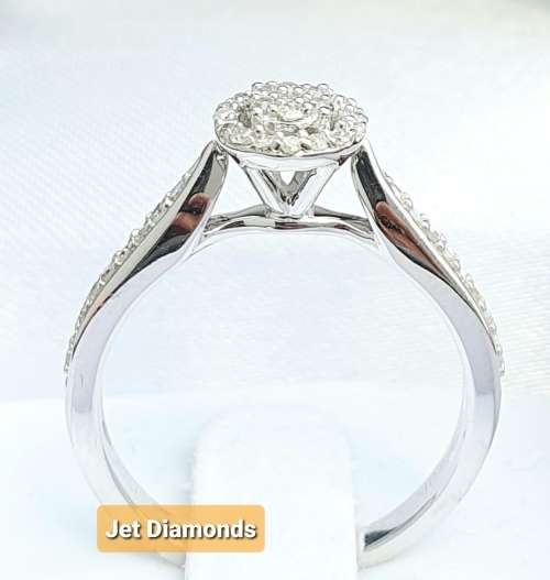 **HALO DESIGN | R34541** DIAMOND | 0.400ct | CLUSTER RING | WHITE GOLD - BUY SAFE