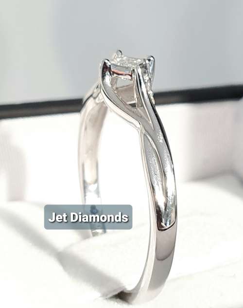 **NEW COLLECTION | R21639** CLUSTER DESIGN | 0.150ct | DIAMOND RING | WHITE GOLD - BUY SAFE