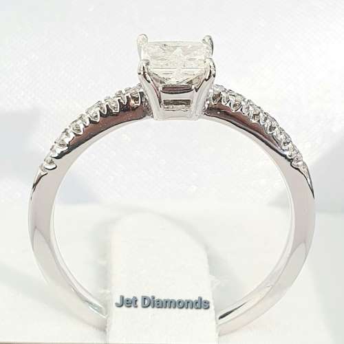 **CERTIFIED | R55362** PRINCESS CUT | 0.673ct | DESIGNER DIAMOND RING | 18KT WHITE GOLD - BUY SAFE