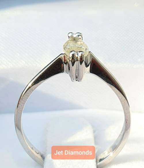 **FANTASTIC VALUE | R28412** MARQUISE CUT | 0.610ct] | DIAMOND RING | WHITE GOLD - BUY SAFE