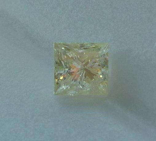 **STUNNING** CERTIFIED [0.834ct] NATURAL PRINCESS CUT DIAMOND @ R1 NO RESERVE - BUY SAFE