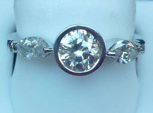 **3 DIAMOND RING [R41396]** SUPERB [1.010ct] 18KT [3.484g] WHITE GOLD - BUY SAFE