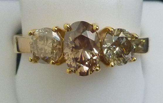 **RARE CERTIFIED [R63262]** FANCY COLOUR [1.745ct] DIAMOND RING YELLOW GOLD - BUY SAFE