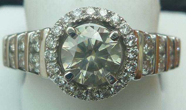 **CERTIFIED [R56852]** WOW [1.812ct] DIAMOND RING [0.812ct CENTRE] 14KT WHITE GOLD - BUY SAFE