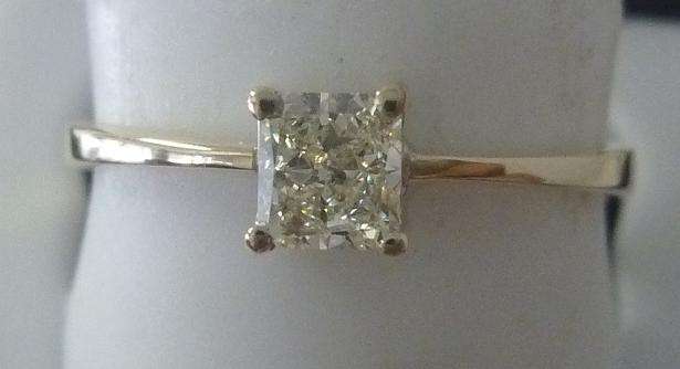 **CRAZY SPARKLE [R22432]** PRINCESS CUT [VS2] DIAMOND [0.400ct] RING [YELLOW GOLD] - BUY SAFE
