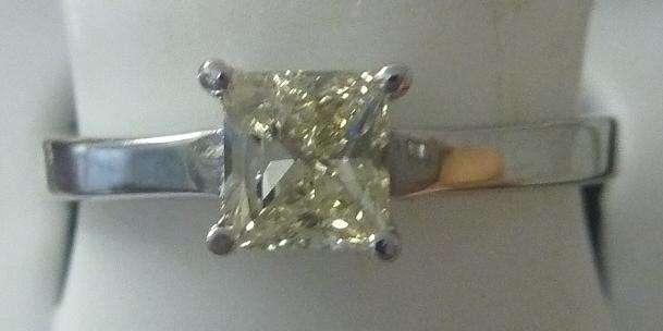 **CRAZY AUCTION [R26417]** PRINCESS CUT [0.470ct] DIAMOND RING [WHITE GOLD] - BUY SAFE