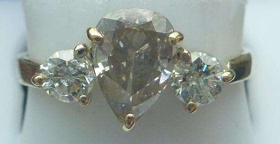 **TRILOGY DESIGN [R56681]** ROUND / PEAR CUT [1.270ct] DIAMOND RING [YELLOW GOLD] - BUY SAFE