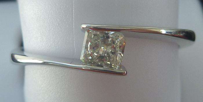 **DESIGNER TWIST [R21852]** RADIANT [VVS2] CUT DIAMOND [0.360ct] RING [WHITE GOLD] - BUY SAFE