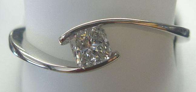 **DESIGNER TWIST [R21109]** RADIANT [VVS2] CUT DIAMOND [0.350ct] RING [WHITE GOLD] - BUY SAFE
