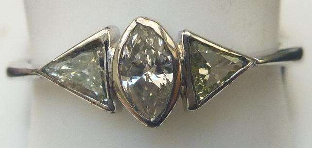 **TRILOGY DESIGN [R23211]** MARQUISE / TRIANGLE CUT [0.600ct] DIAMOND RING [WHITE GOLD] - BUY SAFE