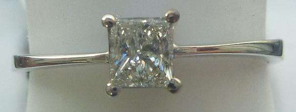 **CRAZY SPARKLE [R20246]** DESIGNER PRINCESS CUT DIAMOND [0.310ct] RING [WHITE GOLD] - BUY SAFE