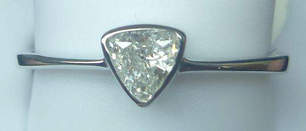 **RARE SHAPE [R19225]** TRILLIANT CUT [0.250ct] DIAMOND RING [WHITE GOLD] - BUY SAFE
