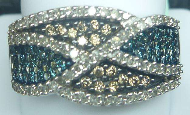 **WOW FACTOR [R45274]** BLUE / CHAM CENTRE [0.810ct] DIAMOND RING [4.722g] WHITE GOLD - BUY SAFE