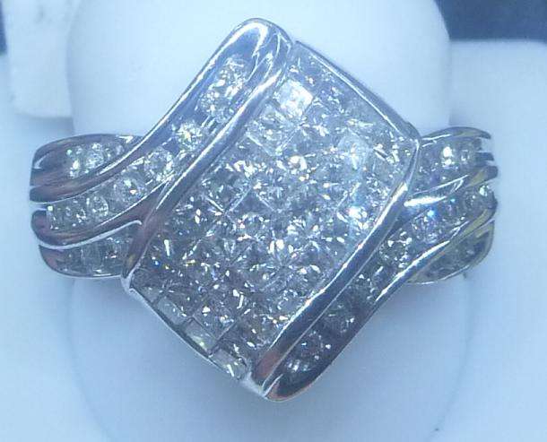 **SPECTACULAR [R61084]** INVISIBLE SPARKLING [1.300ct] DIAMOND RING [6.227g] WHITE GOLD - BUY SAFE